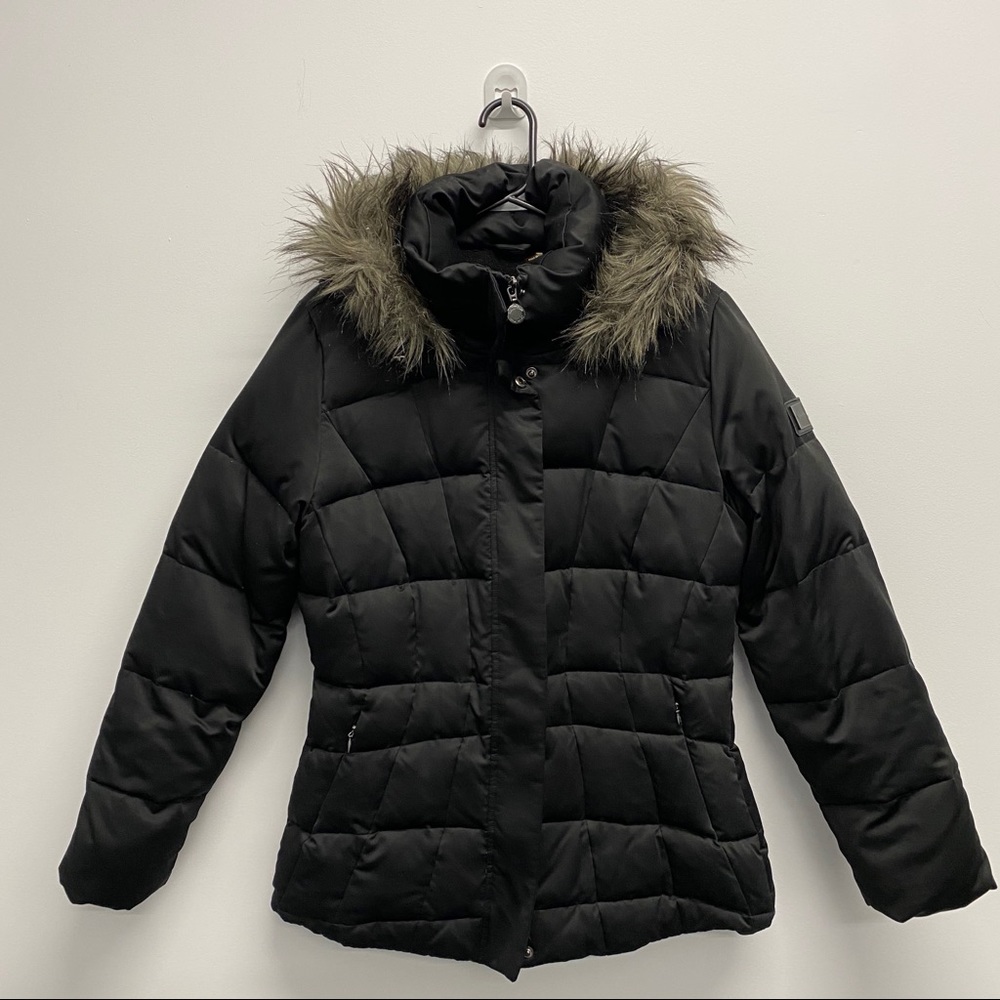 *Negotiable* CALVIN KLEIN WINTER JACKET SIZE M